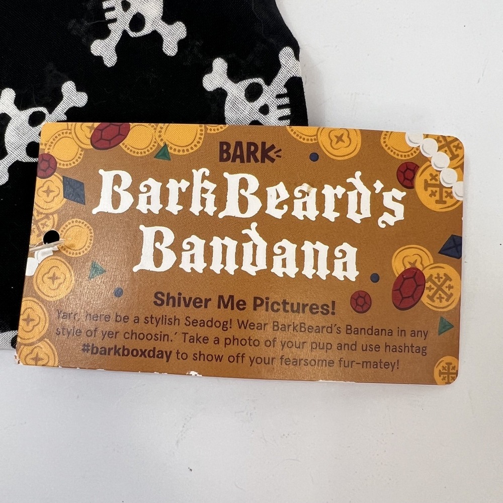 NEW Bark Box Dog Bark Beard's Bandana - Bark & Co. Barkbox - Skull & Crossbones